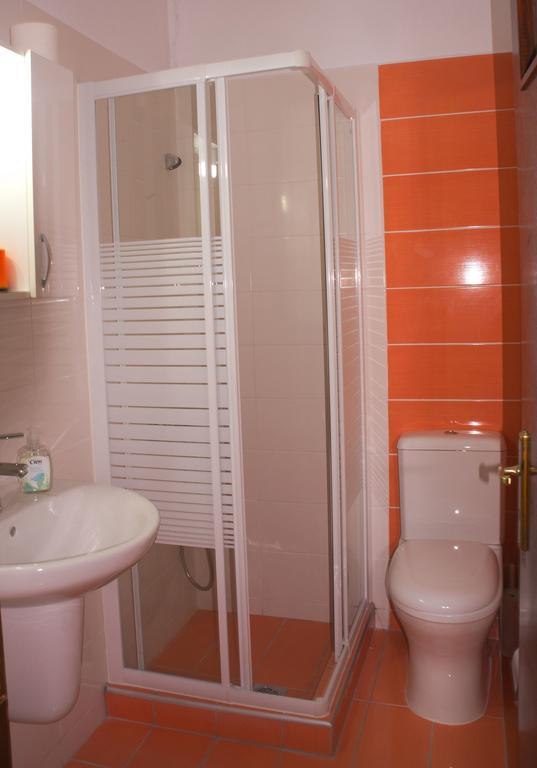 Nikolaki Rooms Pórto Ráfti Extérieur photo